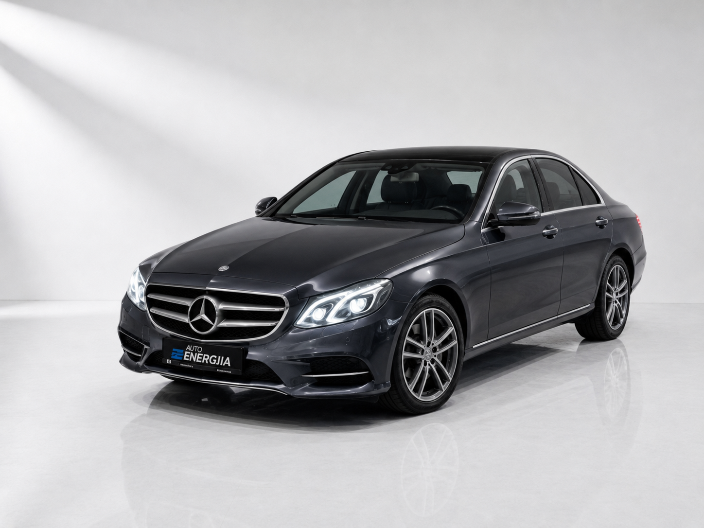 Mercedes E250 Nr. ser: 1322
